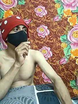 Seducing couple online show from 10.20.25