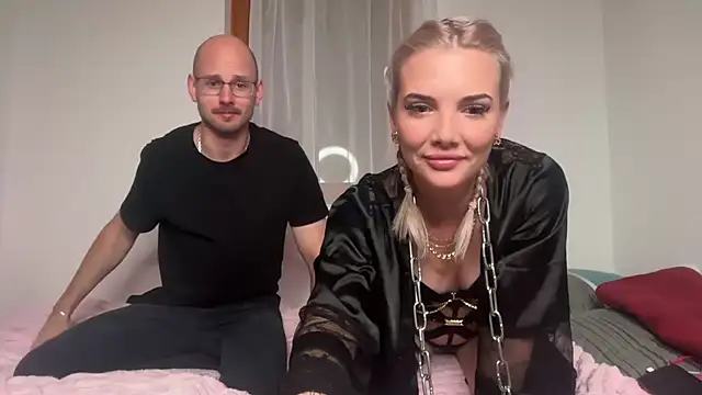 Foxy Bite online show from 09.27.25