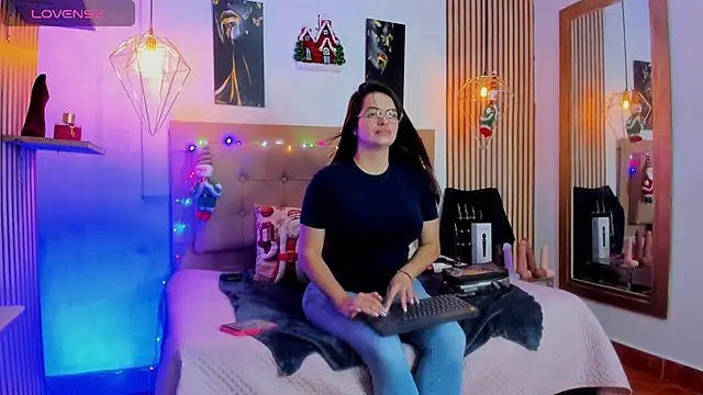  samanthaa foxx online show from 12.21.25