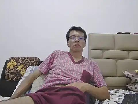 skinnylatino51 online show from 06.03.26