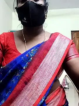 Snapshot of papukurty chatting on 11.16.25 papukurty online show from 11.16.25