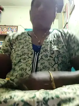 Snapshot of papukurty chatting on 03.29.26 papukurty online show from 03.29.26