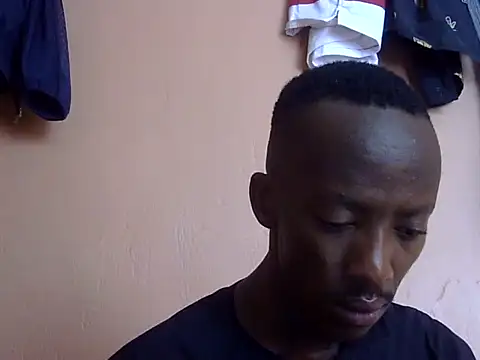 Snapshot of shadez94 chatting on 09.18.25 shadez94 online show from 09.18.25