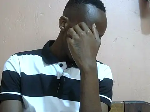 Snapshot of shadez94 chatting on 09.19.25 shadez94 online show from 09.19.25