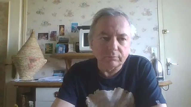 Snapshot of gegevincent chatting on 04.23.26 gegevincent online show from 04.23.26