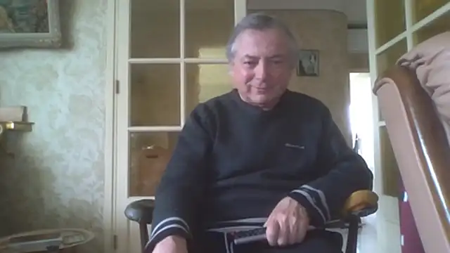 Snapshot of gegevincent chatting on 04.25.26 gegevincent online show from 04.25.26