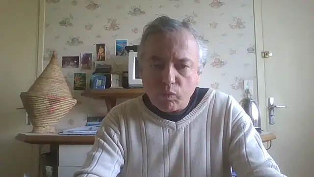 Snapshot of gegevincent chatting on 04.26.26 gegevincent online show from 04.26.26