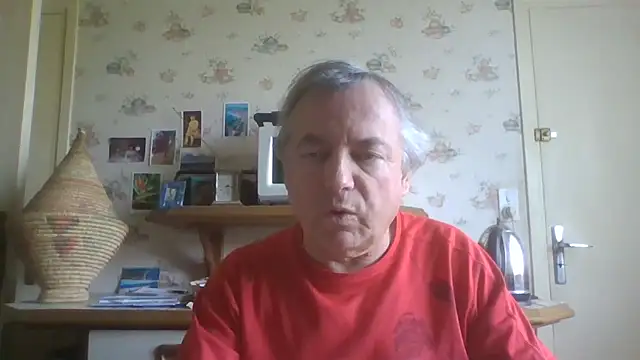 Snapshot of gegevincent chatting on 05.19.26 gegevincent online show from 05.19.26