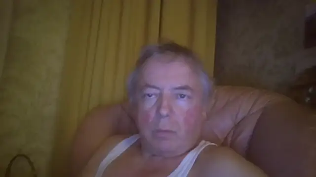 Snapshot of gegevincent chatting on 05.21.26 gegevincent online show from 05.21.26