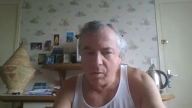 Snapshot of gegevincent chatting on 05.30.26 gegevincent online show from 05.30.26