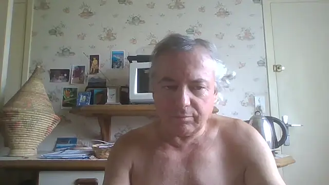 Snapshot of gegevincent chatting on 06.29.26 gegevincent online show from 06.29.26