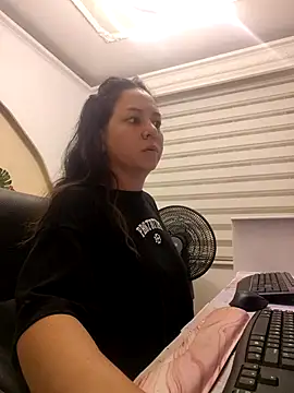 Abbyjoness21 online show from 11.17.25