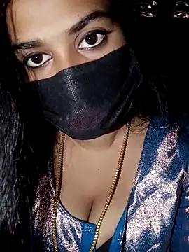 umairahaasan 1 online show from 09.20.25