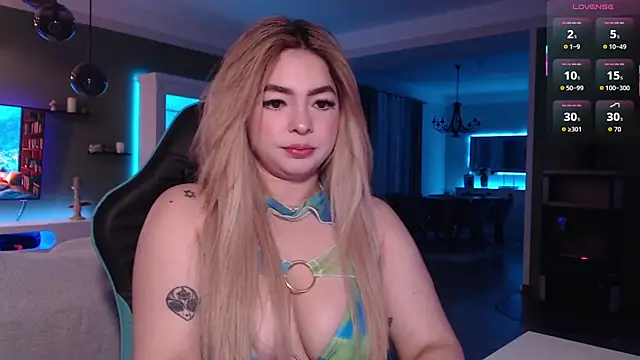Snapshot of OriannaFox chatting on 03.29.26 OriannaFox online show from 03.29.26