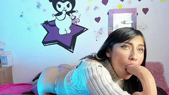 Alanaloiiss  online show from 09.21.25