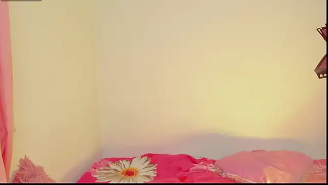 Alanaloiiss  online show from 02.20.26