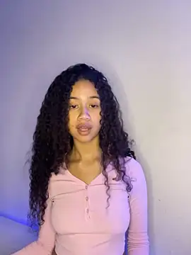 Snapshot of jadee8 chatting on 12.16.25 jadee8 online show from 12.16.25