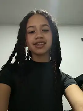 Snapshot of jadee8 chatting on 12.20.25 jadee8 online show from 12.20.25