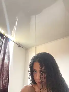 Snapshot of jadee8 chatting on 02.15.26 jadee8 online show from 02.15.26