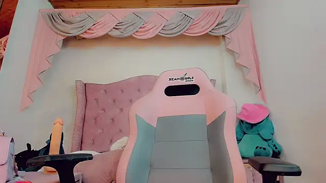  Abby white  online show from 11.19.25