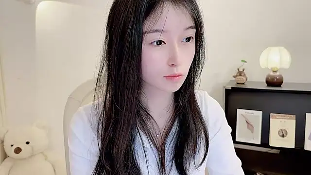 Onechestnut online show from 11.19.25