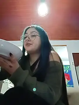 Snapshot of Dulcedeanis chatting on 09.14.25 Dulcedeanis online show from 09.14.25