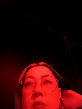 Snapshot of Dulcedeanis chatting on 10.24.25 Dulcedeanis online show from 10.24.25