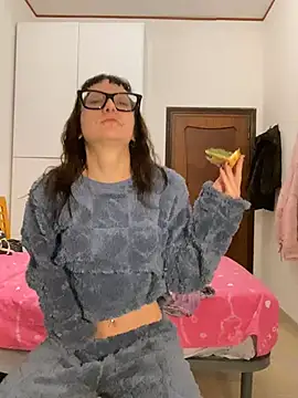 Snapshot of severingratty chatting on 02.20.26 severingratty online show from 02.20.26