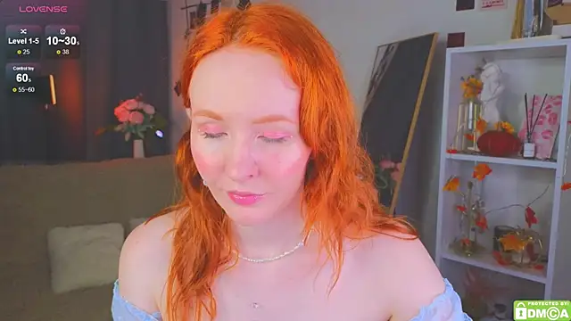 JoyceJones online show from 11.06.25