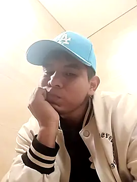 Oscariin96 online show from 02.18.26