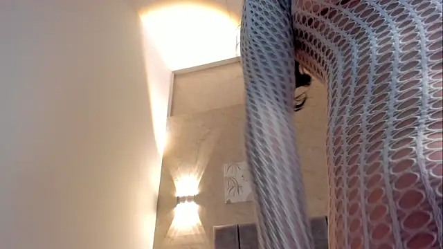 Lunaa bellaa online show from 12.17.25