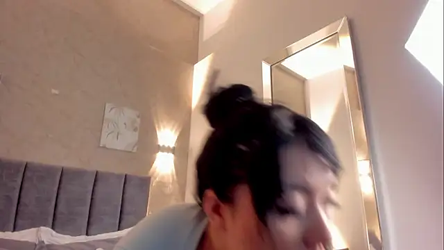 Lunaa bellaa online show from 01.12.26