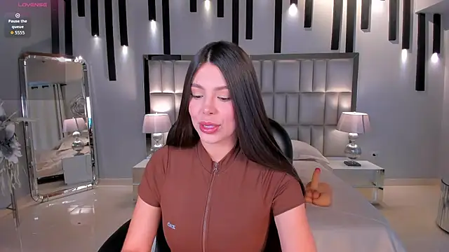 Snapshot of MeganScott chatting on 07.26.26 MeganScott online show from 07.26.26