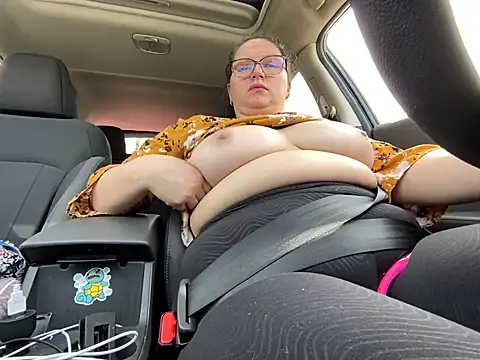 GirlSquirt online show from 10.28.25