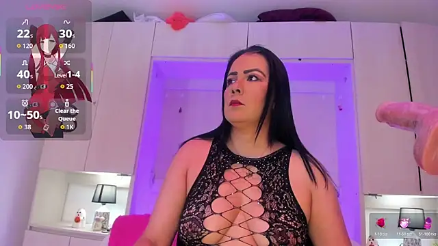 AlicePipper online show from 11.15.25