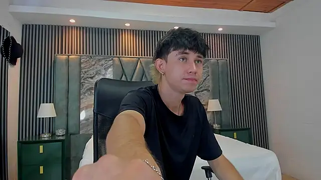 Michael blue online show from 10.24.25