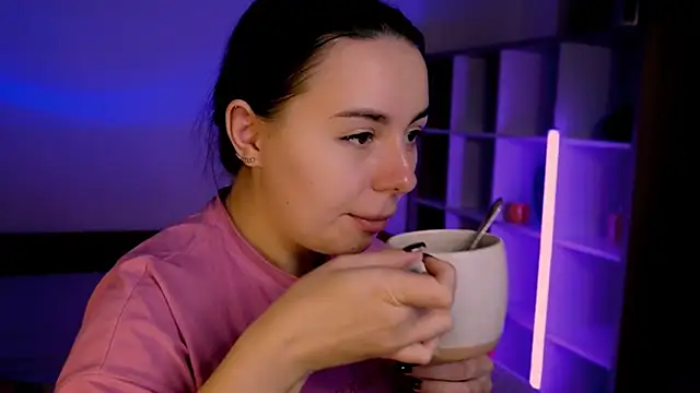 Di na Bell online show from 10.21.25