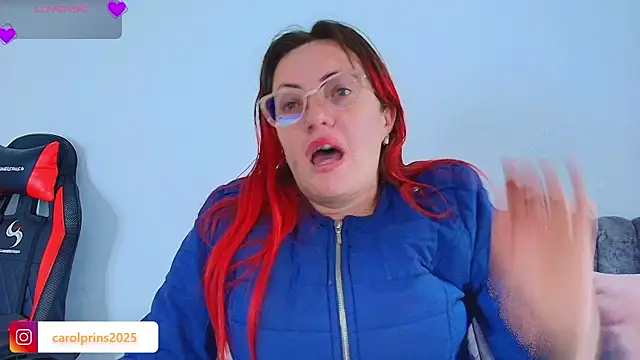 carolinhe  online show from 10.15.25