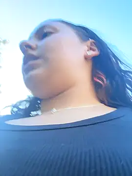 babykalirose online show from 10.21.25