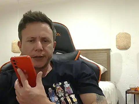 Snapshot of TroyDieselXXX chatting on 03.10.26 TroyDieselXXX online show from 03.10.26
