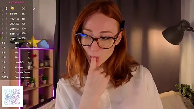 VeronaHascall online show from 10.19.25