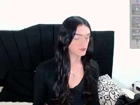 x isabella x online show from 10.18.25