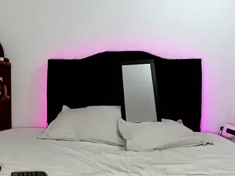 x isabella x online show from 11.07.25