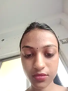 Your-Kitkat online show from 09.15.25