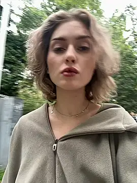 KellyKeler online show from 09.18.25