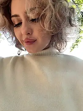 KellyKeler online show from 09.21.25