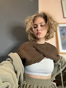 KellyKeler online show from 10.13.25