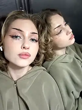 Snapshot of KellyKeler chatting on 04.03.26 KellyKeler online show from 04.03.26