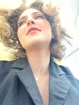 Snapshot of KellyKeler chatting on 04.16.26 KellyKeler online show from 04.16.26