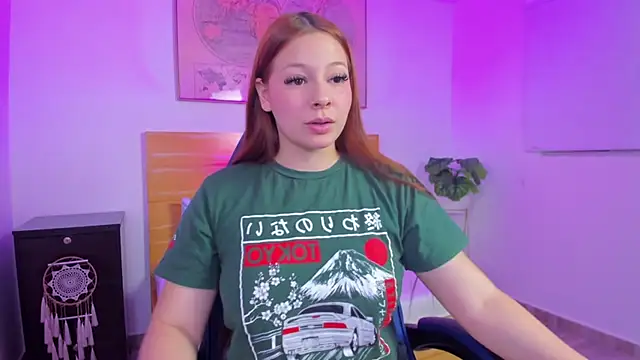 Snapshot of kitty_sweeety_ chatting on 04.17.26 kitty sweeety online show from 04.17.26